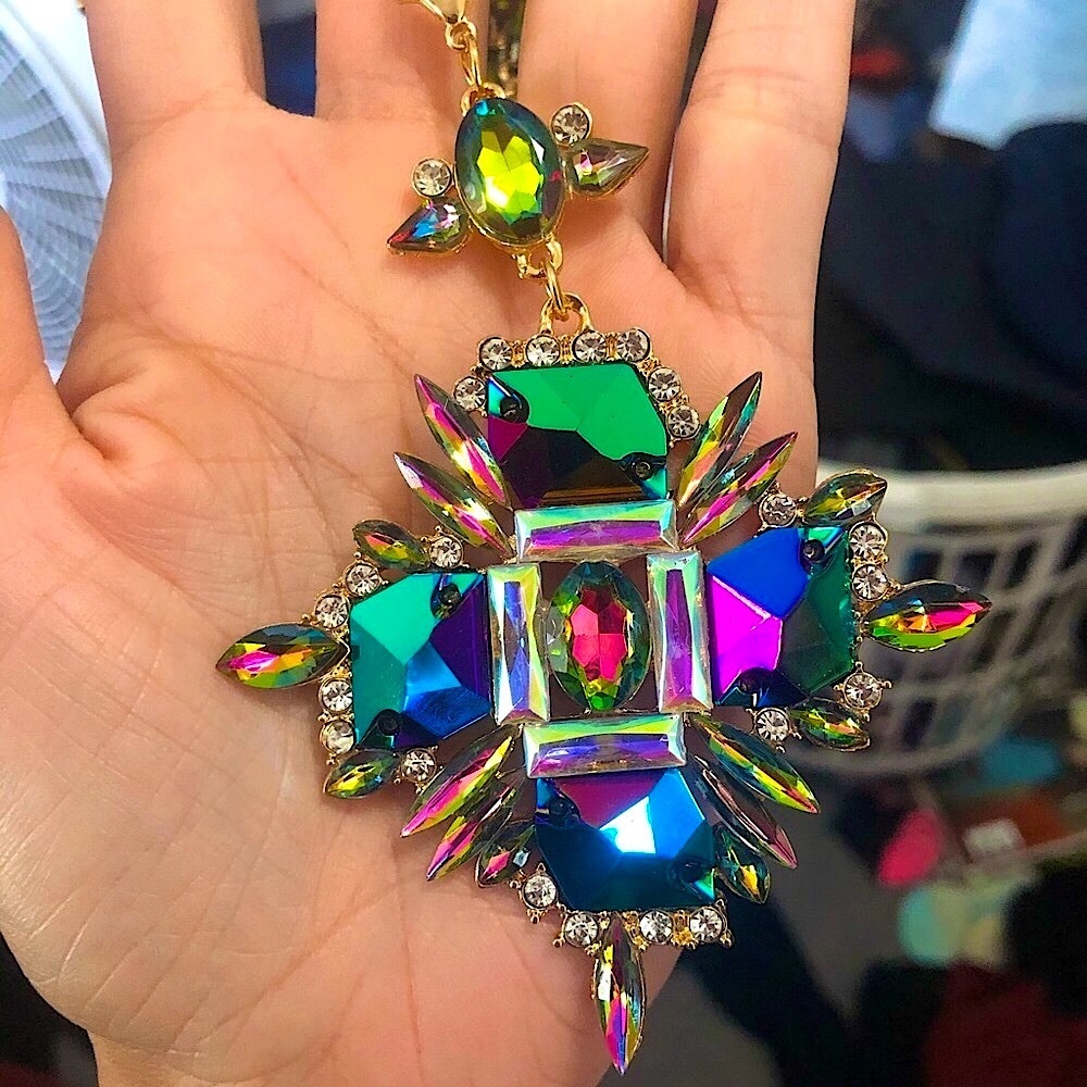 Colorful crystal statement necklace - Picture 6 of 9